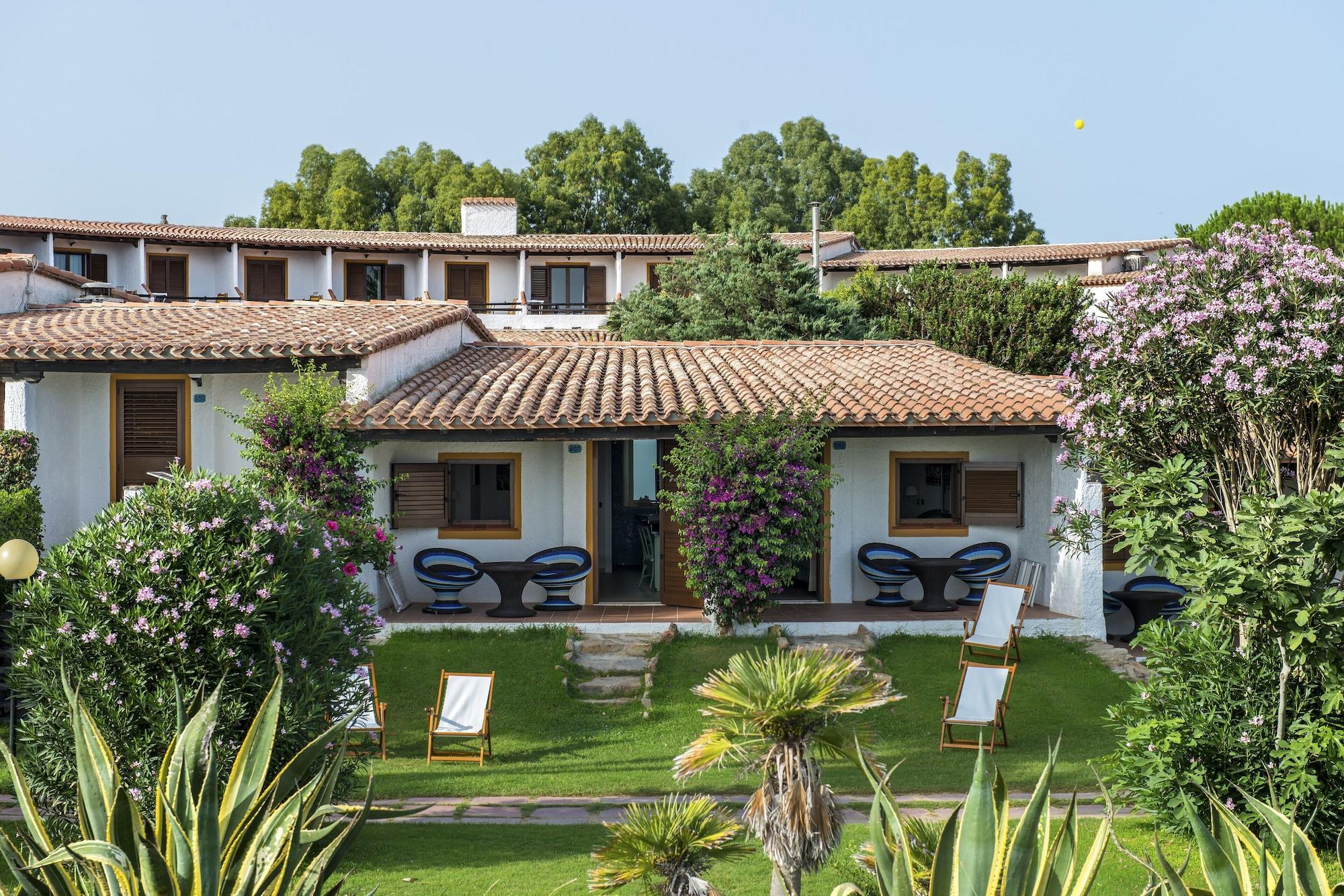 Cormoran Residence Villasimius Exterior photo